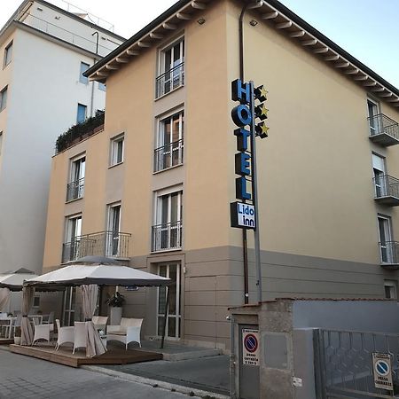 Hotel Lido Inn Lido di Camaiore Exteriör bild