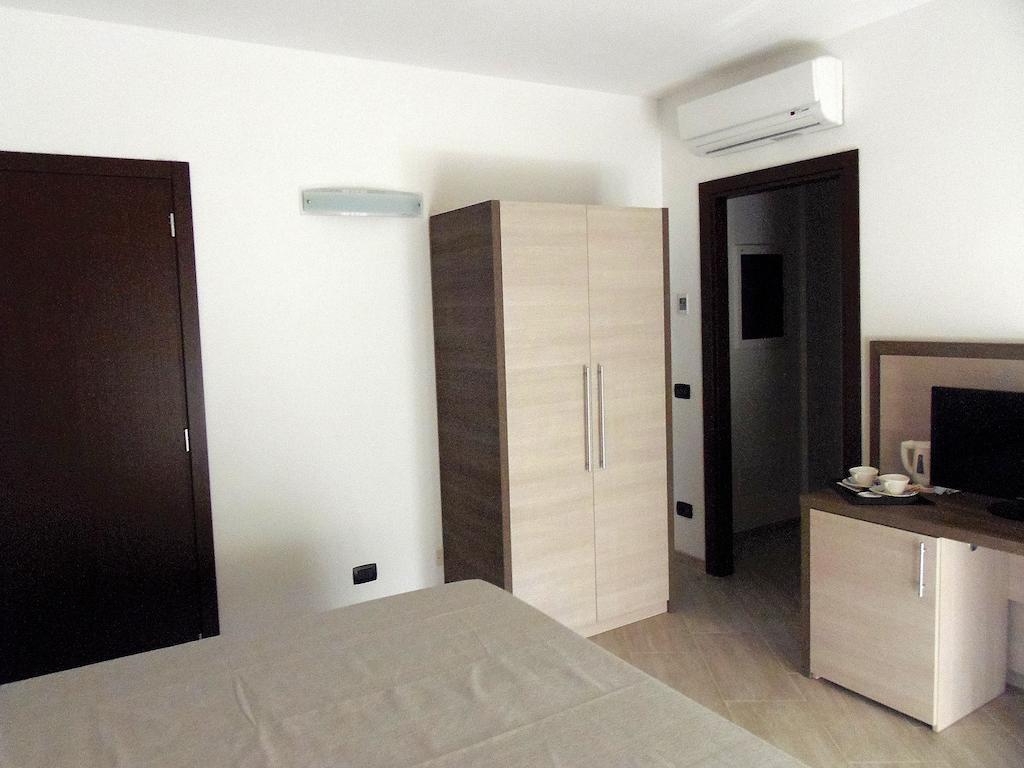 Hotel Lido Inn Lido di Camaiore Rum bild