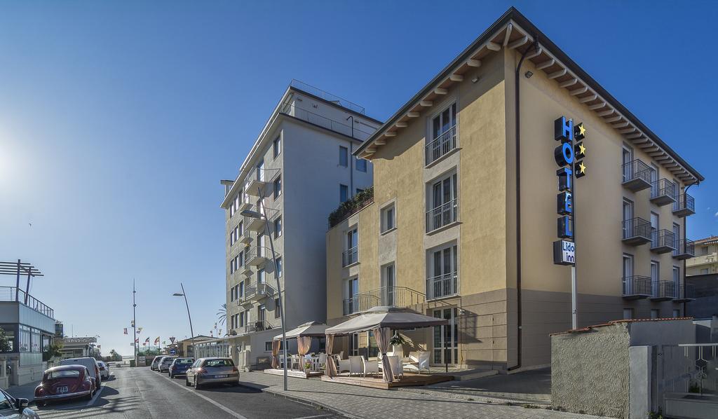 Hotel Lido Inn Lido di Camaiore Exteriör bild